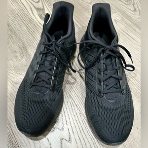 Men’s size 13 Adidas EQ21 running shoe